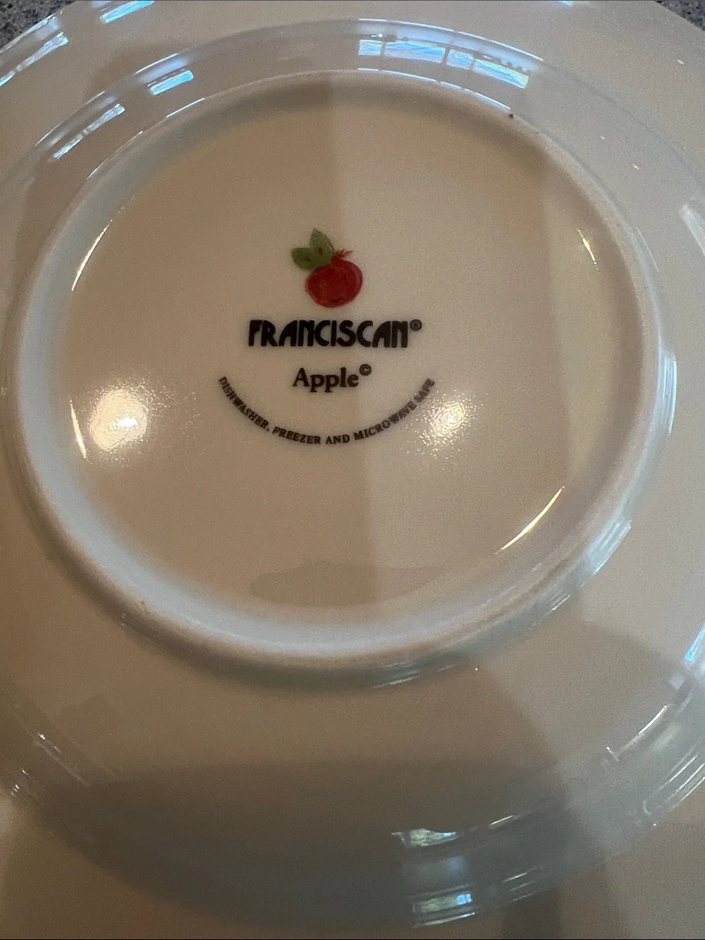 Vintage Franciscan Apple Pattern Wide Rim Soup / Pasta Bowl 8 1/2” Red Brown Gr